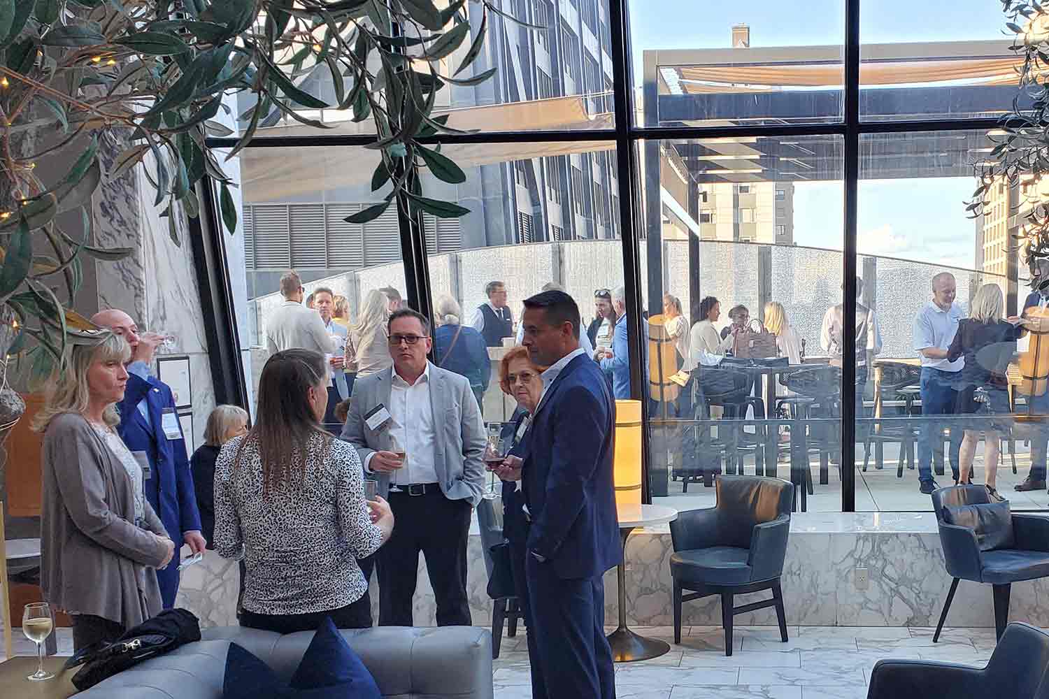 How Top Luxury Agents Build Stronger Networks and Bigger Opportunities